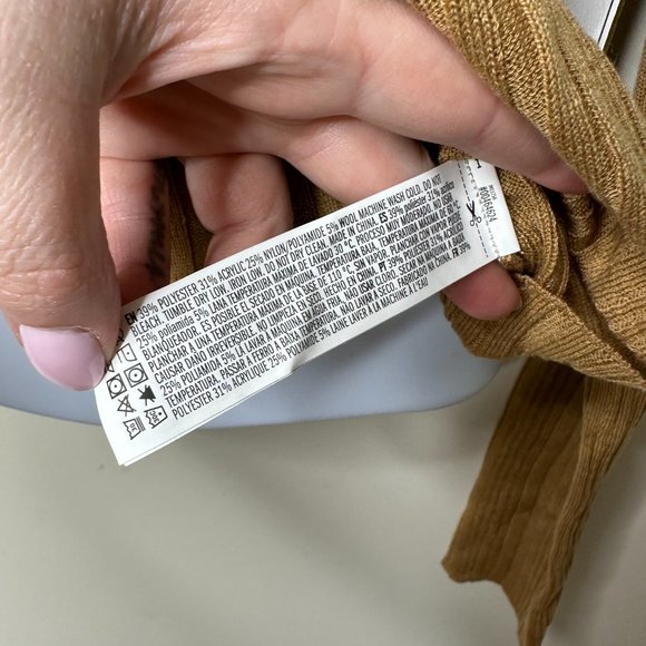 Forever 21 Tan Long Sleeve Lightweight Sweater Women's Small NEW - Picture 2 of 5